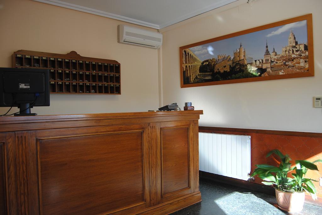Hostal El Mirador La Lastrilla Eksteriør billede